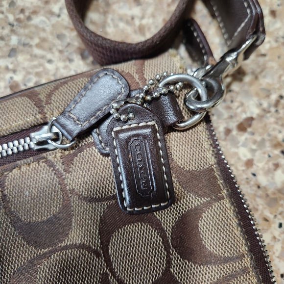Y2k Coach Monogram Crossbody Bag Purse - Picture 4 of 4